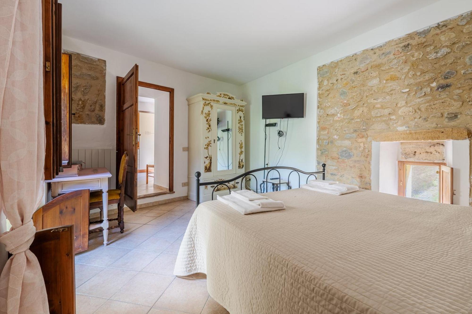 Molino Del Prato Apartment Volterra Exterior photo